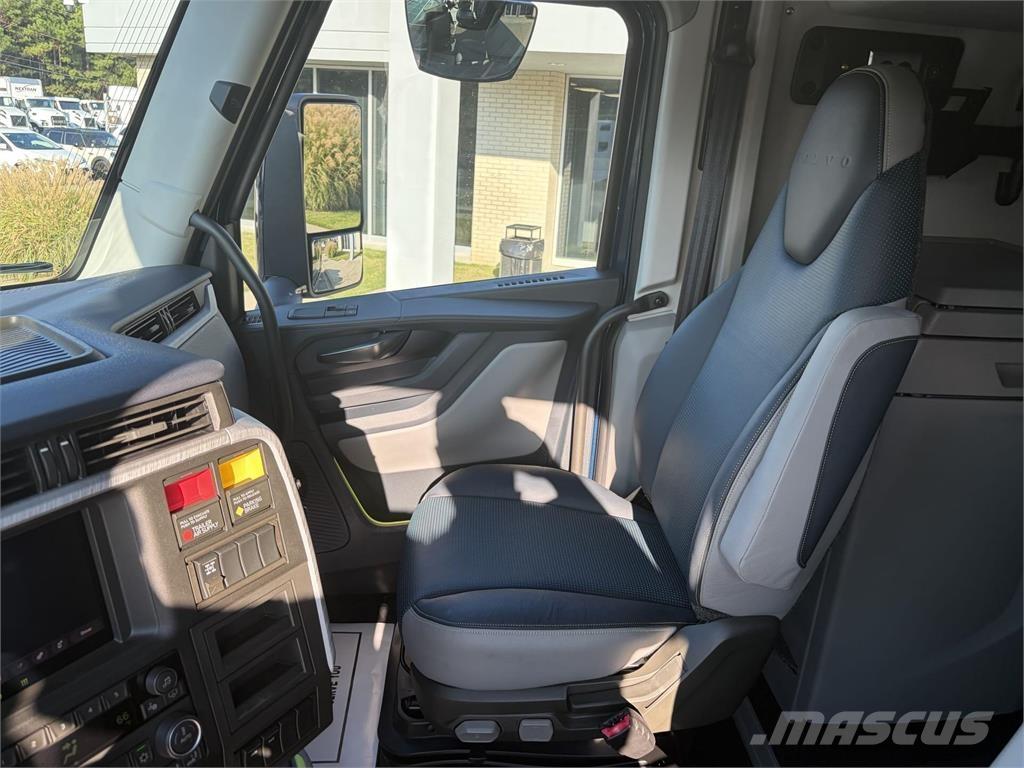 Volvo VNL64T860 Tegljači