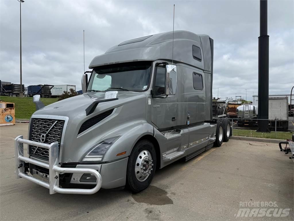 Volvo VNL860 Tegljači