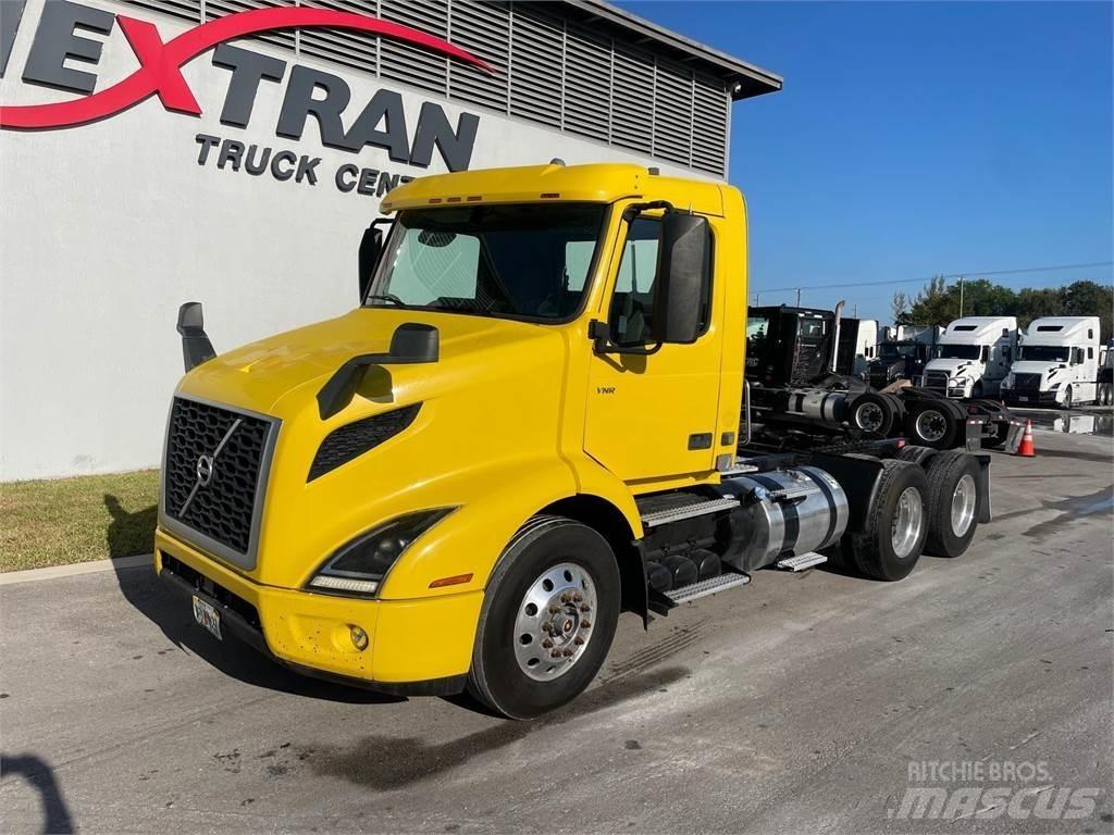 Volvo VNR64T Tegljači