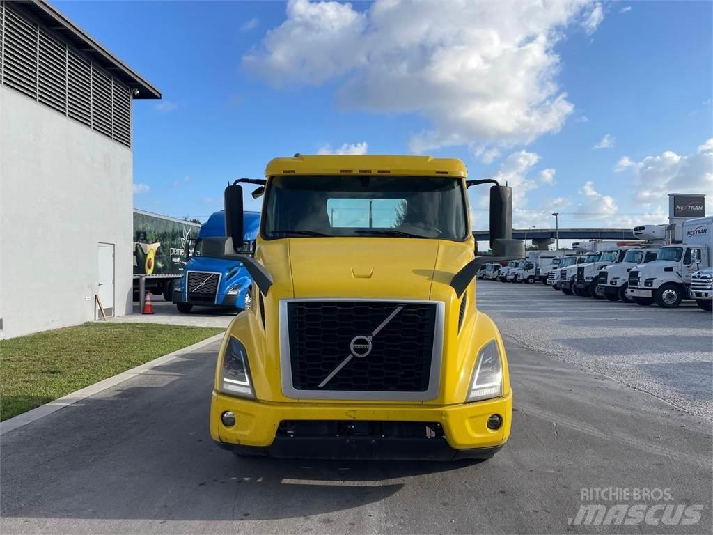 Volvo VNR64T300 Tegljači