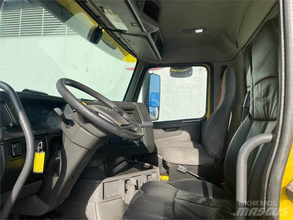 Volvo VNR64T300 Tegljači