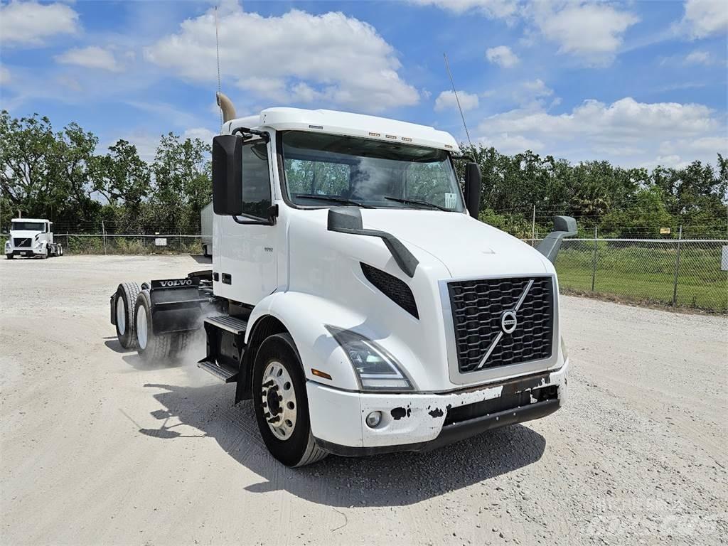 Volvo VNR64T300 Tegljači