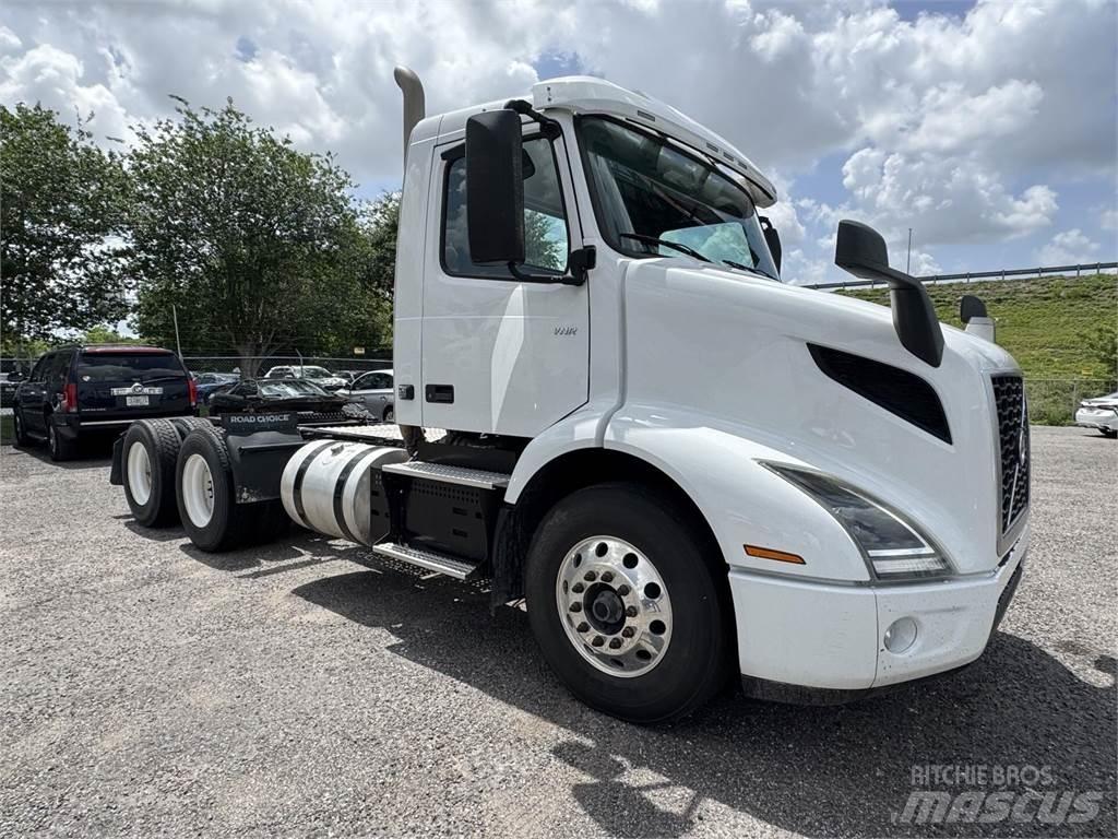 Volvo VNR64T300 Tegljači