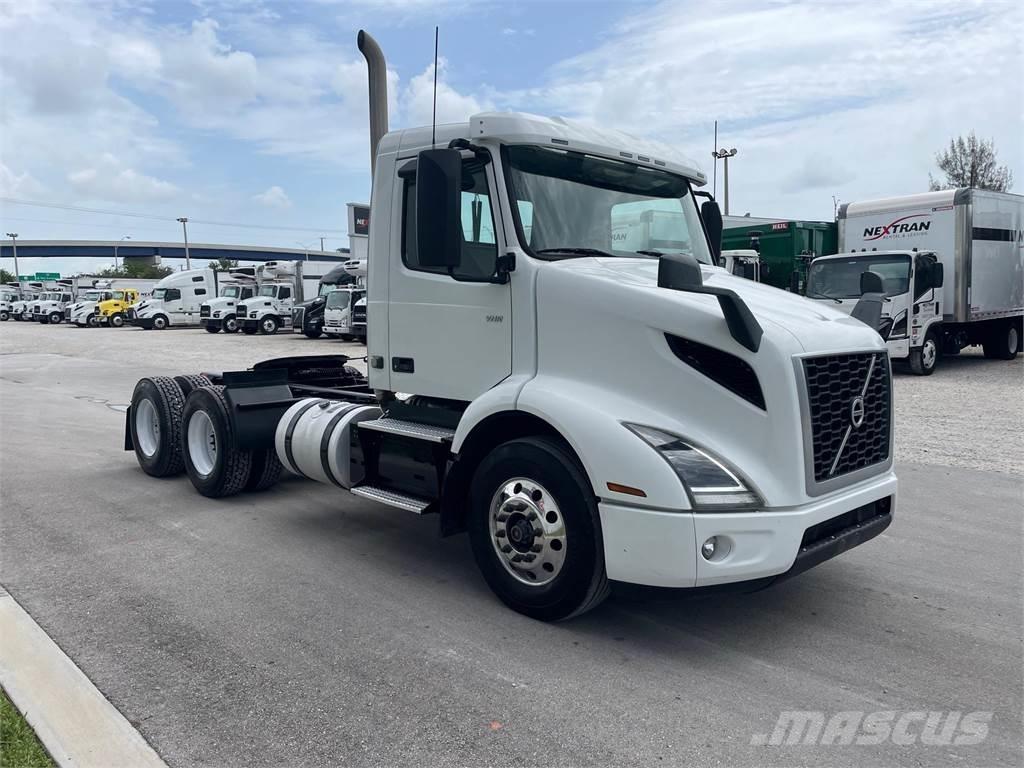 Volvo VNR64T300 Tegljači