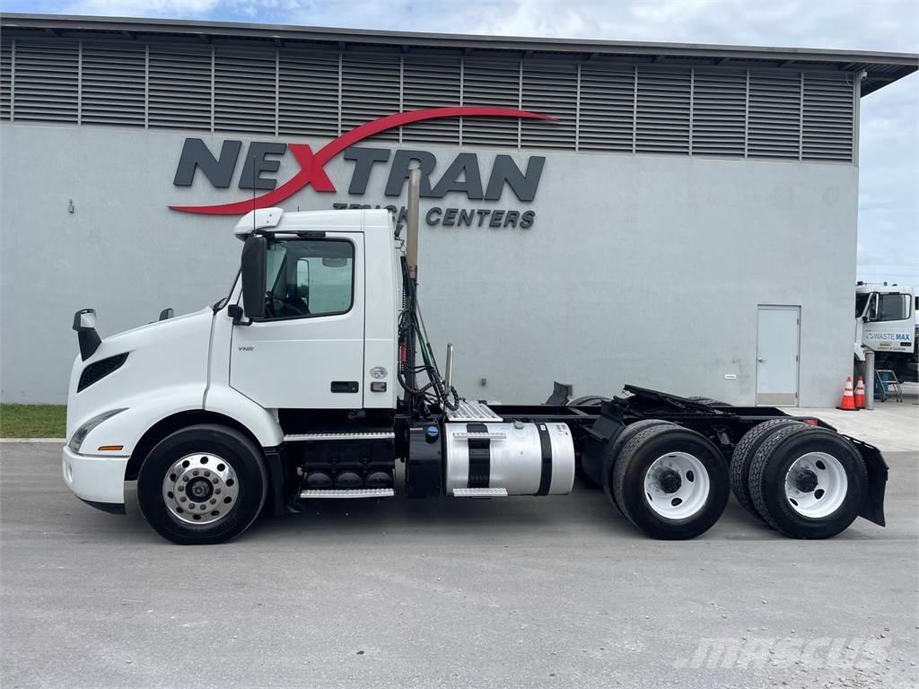 Volvo VNR64T300 Tegljači
