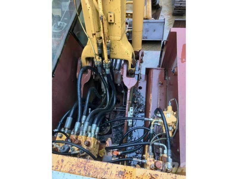 CASE 888CK Bageri guseničari