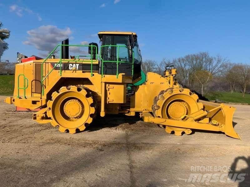 CAT 825H Kompaktori otpada