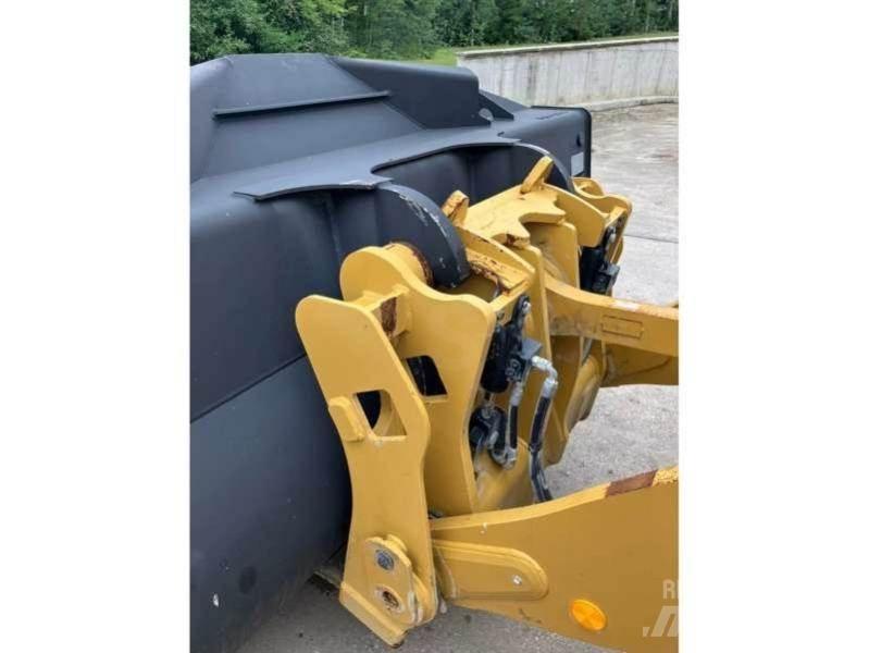 CAT 938M Utovarivači na točkove