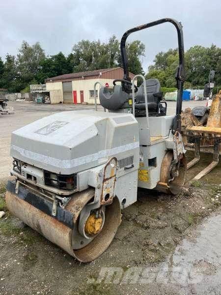 CAT CB224 Nabijači zemlje