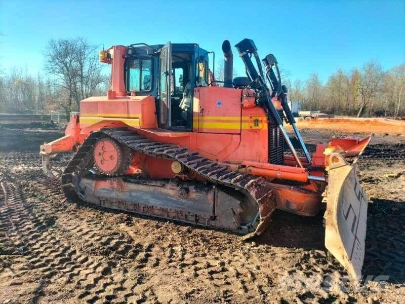 CAT D6T Buldožeri guseničari