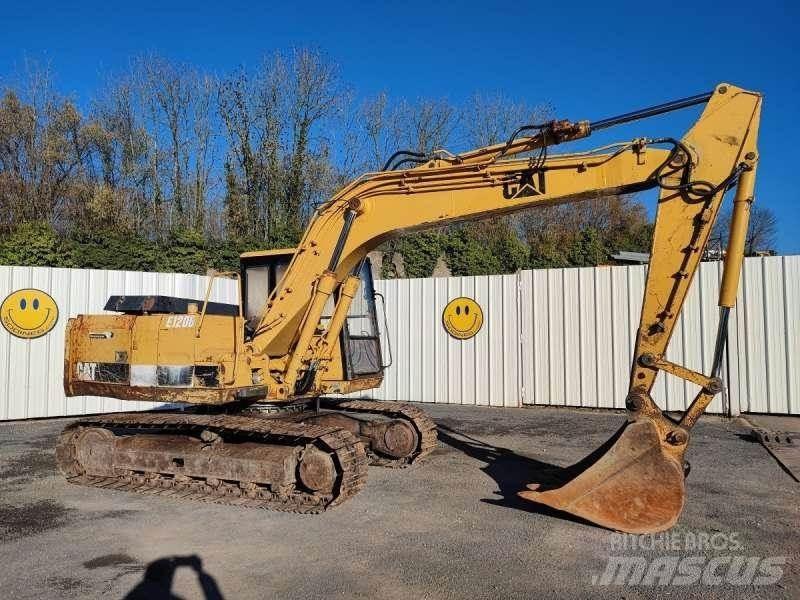 CAT E120B Bageri guseničari