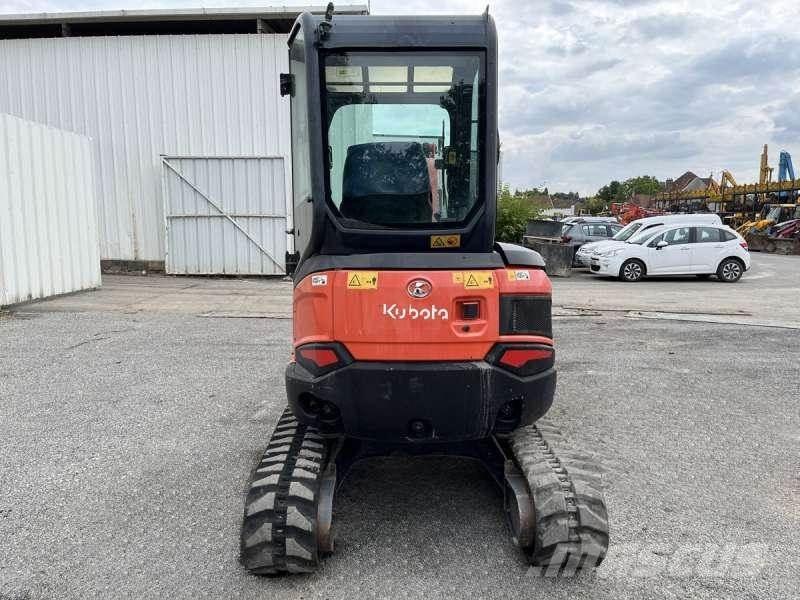 Kubota U27-4 Mini bageri < 7t