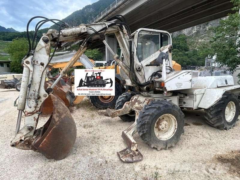 Mecalac 8CXI Bageri točkaši