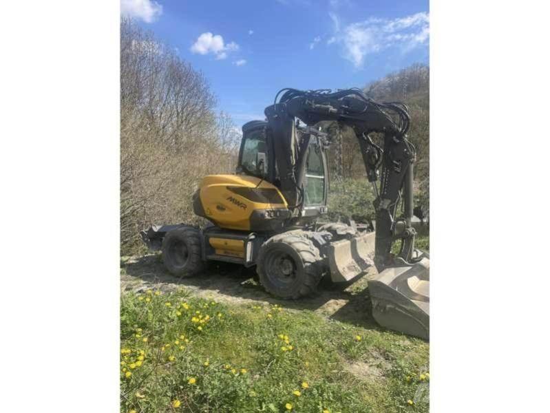 Mecalac 9MWR Bageri točkaši