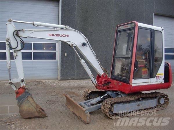 Takeuchi TB035 Mini bageri < 7t