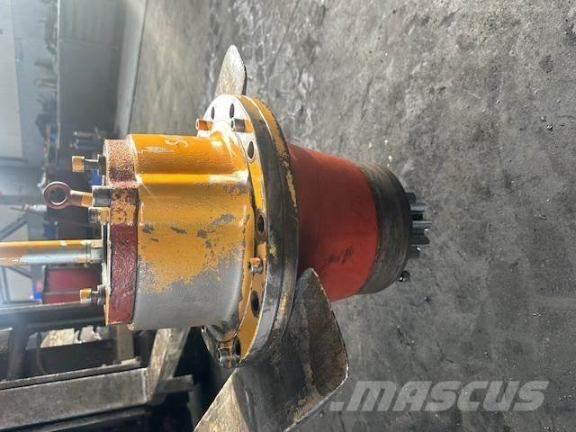 Liebherr SAT 225 Šasija i vešenje