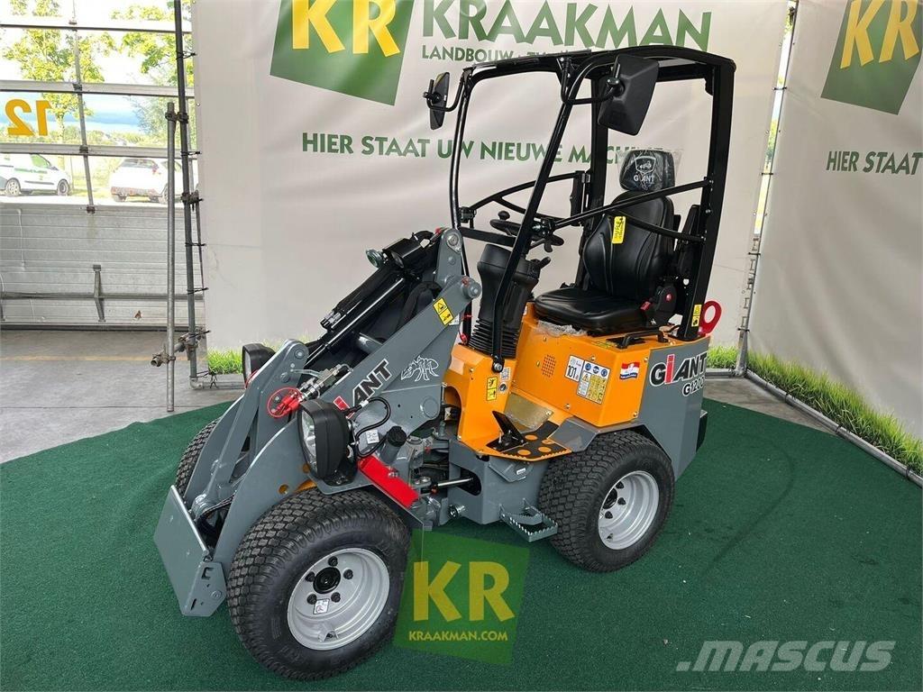 GiANT G1200 Prednji utovarivači i bageri
