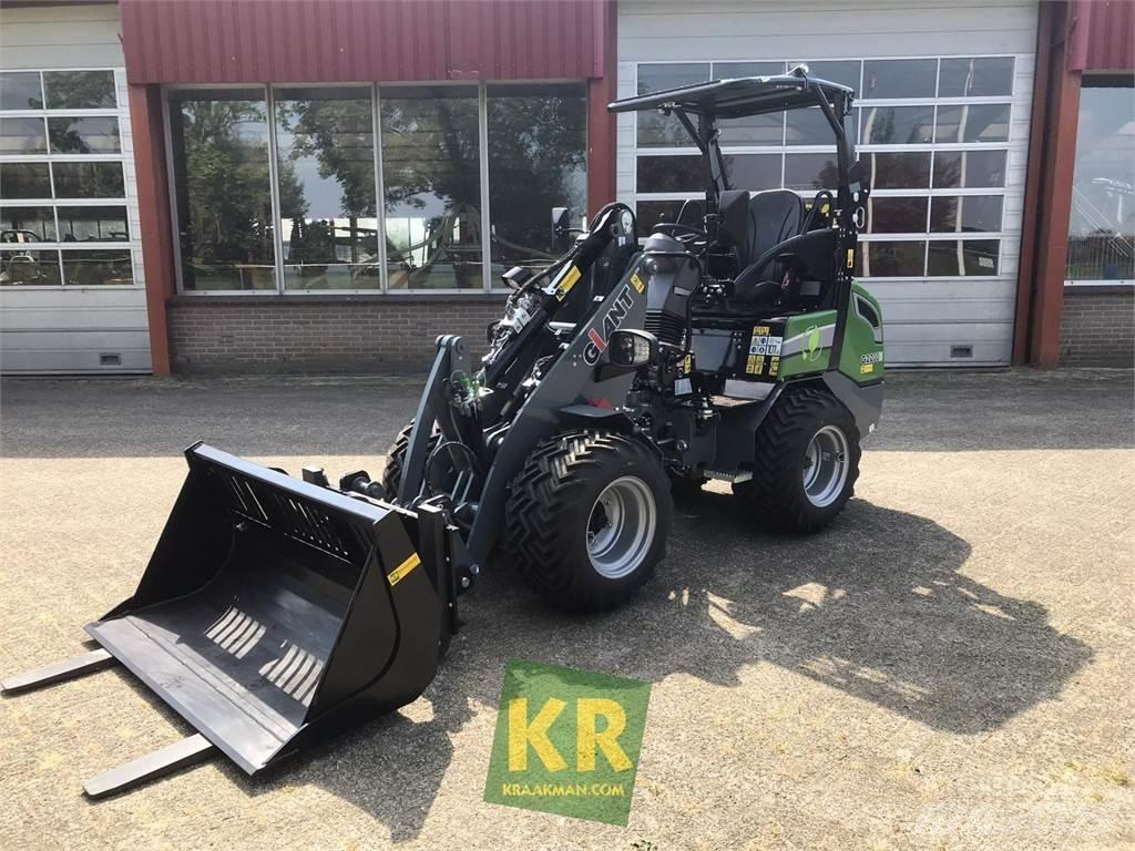 GiANT G2200E Prednji utovarivači i bageri