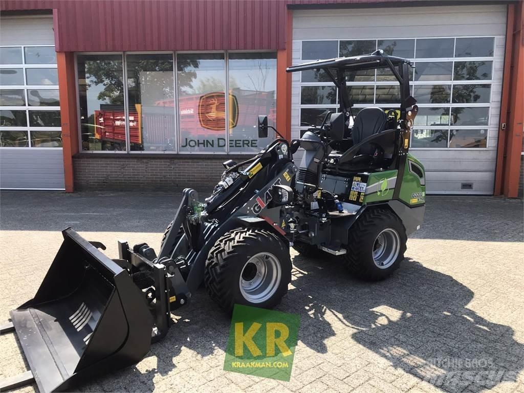 GiANT G2200E Prednji utovarivači i bageri