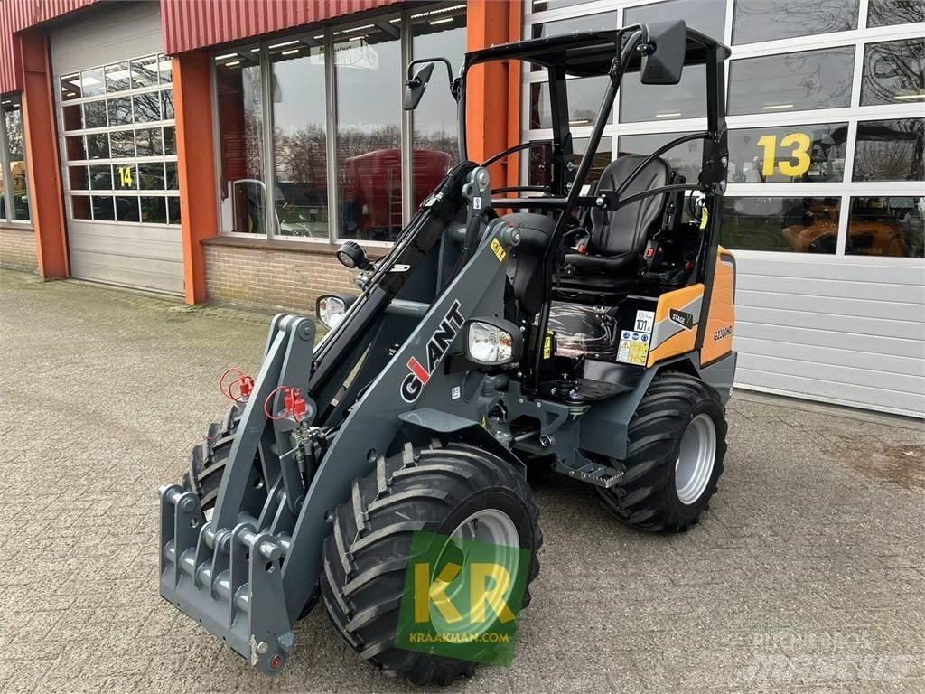 GiANT G2300 Prednji utovarivači i bageri