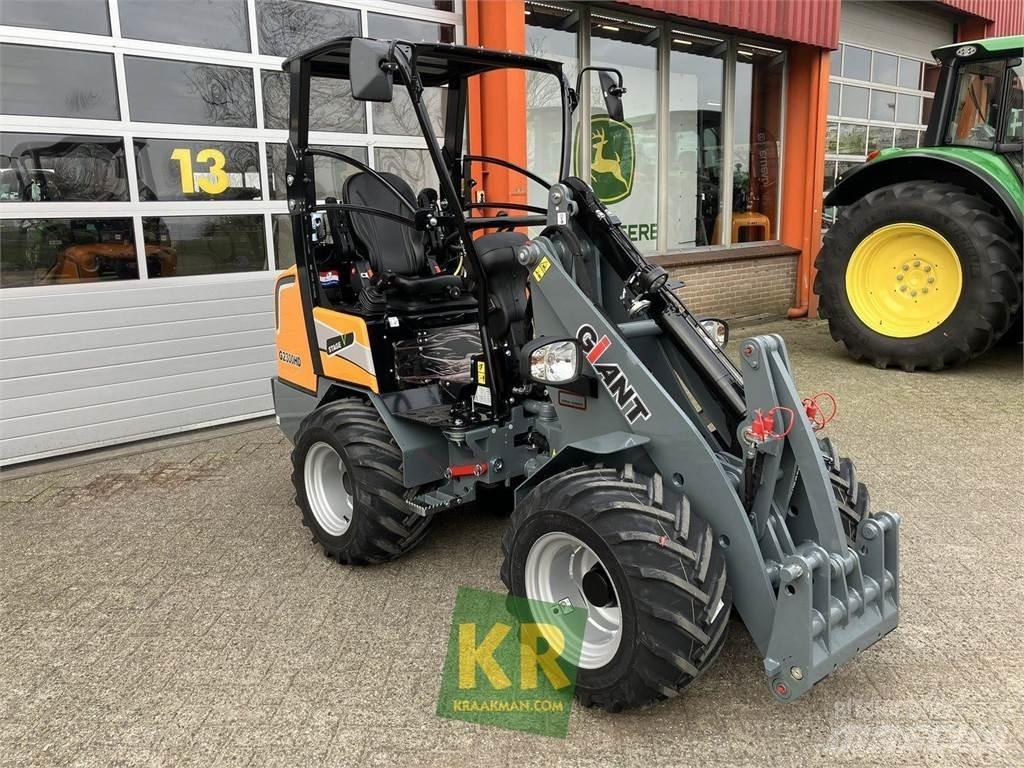 GiANT G2300 Prednji utovarivači i bageri