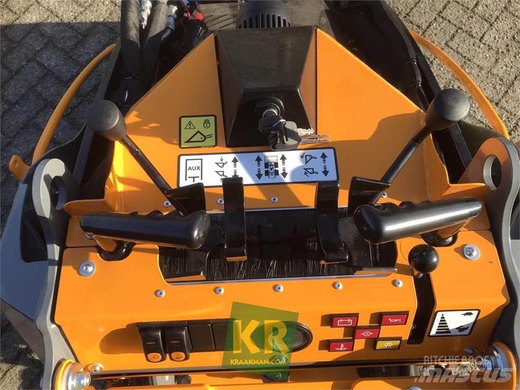 GiANT GS950T Prednji utovarivači i bageri