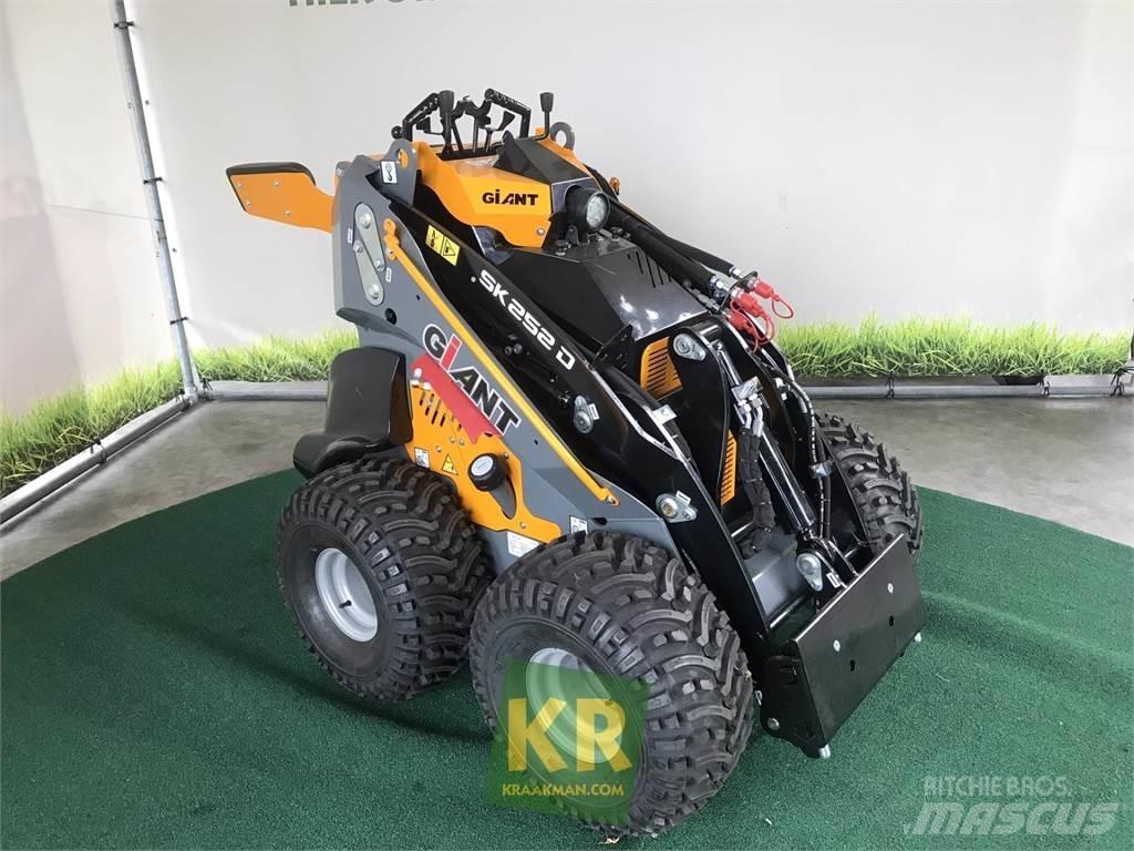 GiANT SK252D Prednji utovarivači i bageri