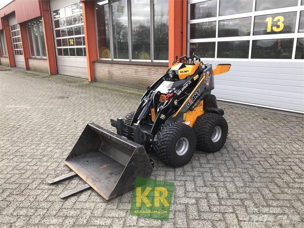 GiANT SK252D Prednji utovarivači i bageri