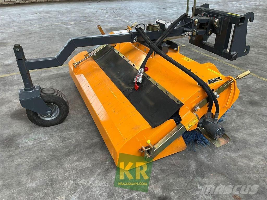 GiANT Veegmachine Mašine za čišćenje