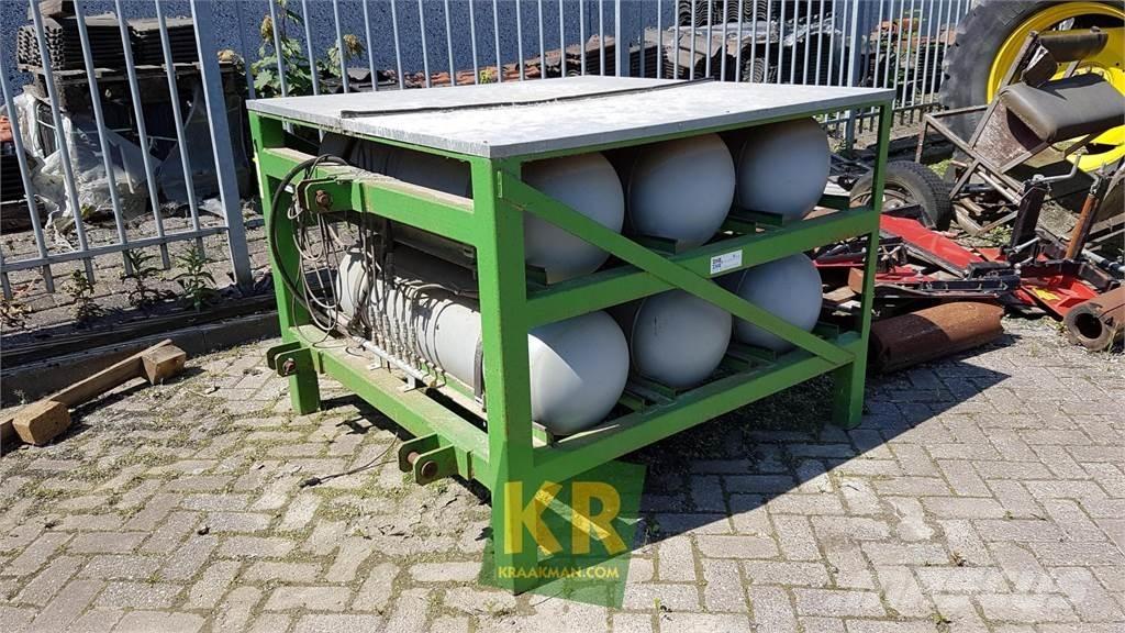 Hoaf 6x 116 liter Ostale poljoprivredne mašine
