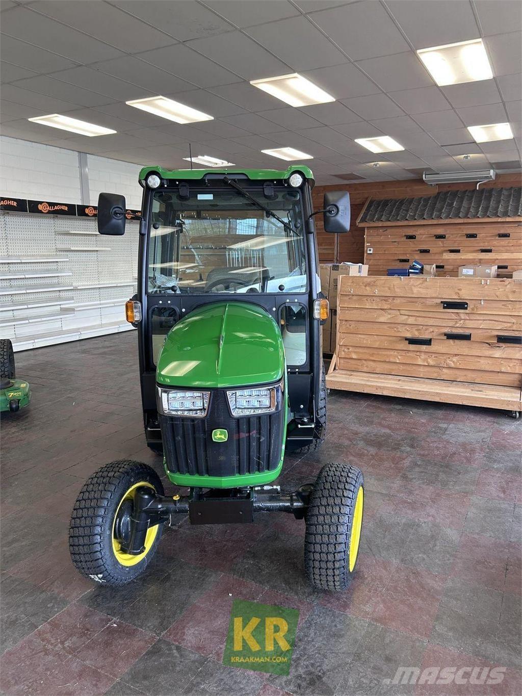 John Deere 2032R Manji traktori