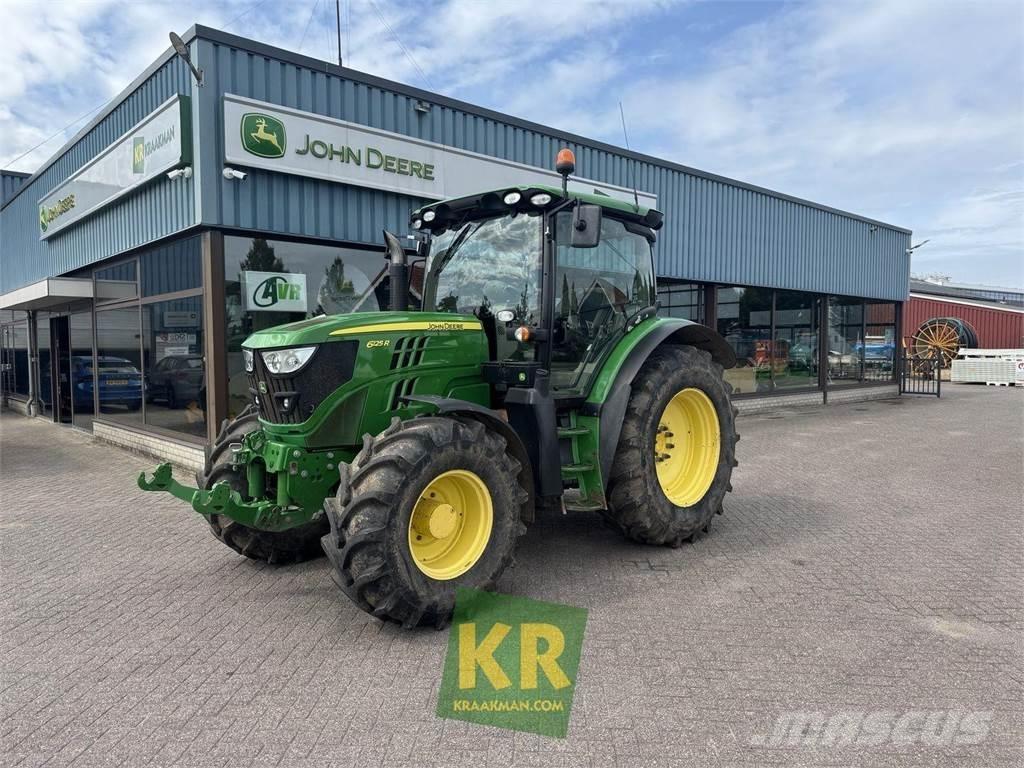 John Deere 6125R Traktori