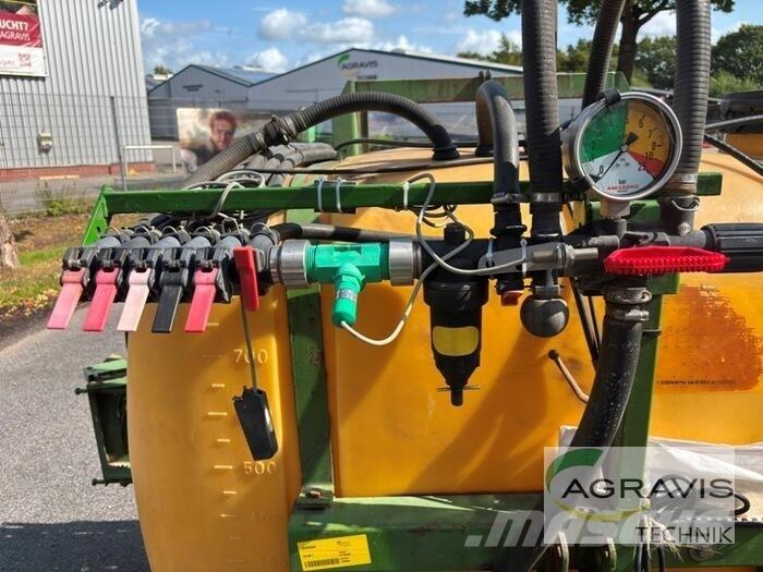 Amazone US 804 T Vučene prskalice