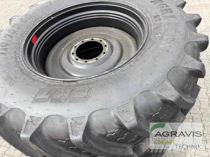 BKT KR710/70R42 Gume, točkovi i felne