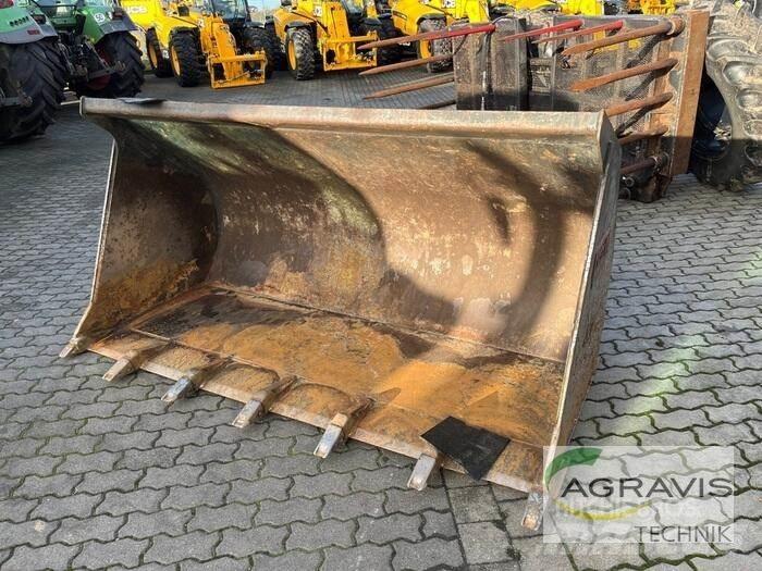 Case IH 721 Utovarivači na točkove