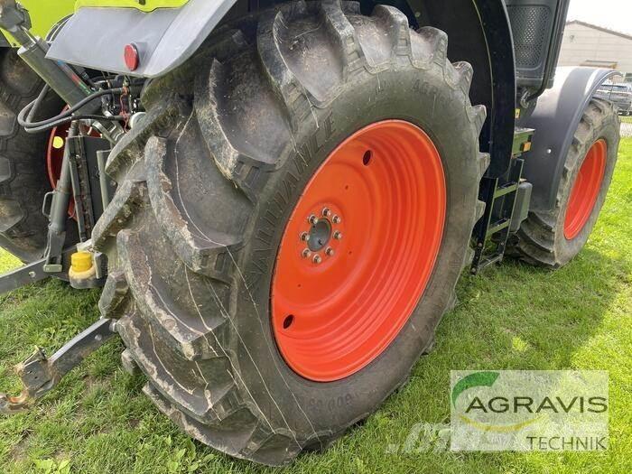 CLAAS ARION 510 CEBIS Traktori