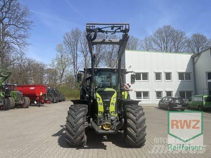 CLAAS Arion 660 Traktori