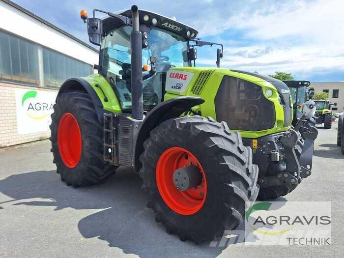 CLAAS AXION 870 Traktori