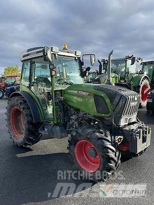 Fendt 211F Traktori