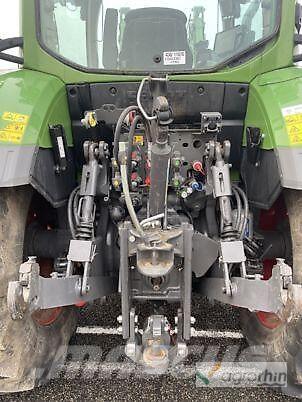 Fendt 516 PROFI PLUS Traktori