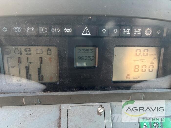 Fendt 711 VARIO Traktori