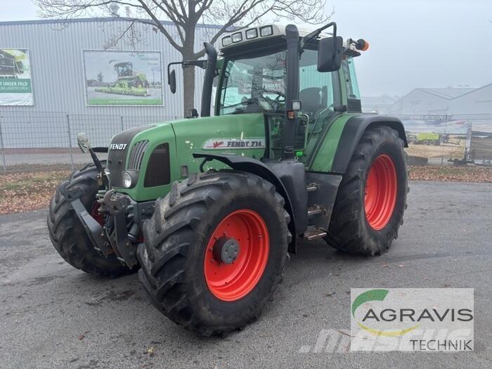 Fendt 714 VARIO Traktori