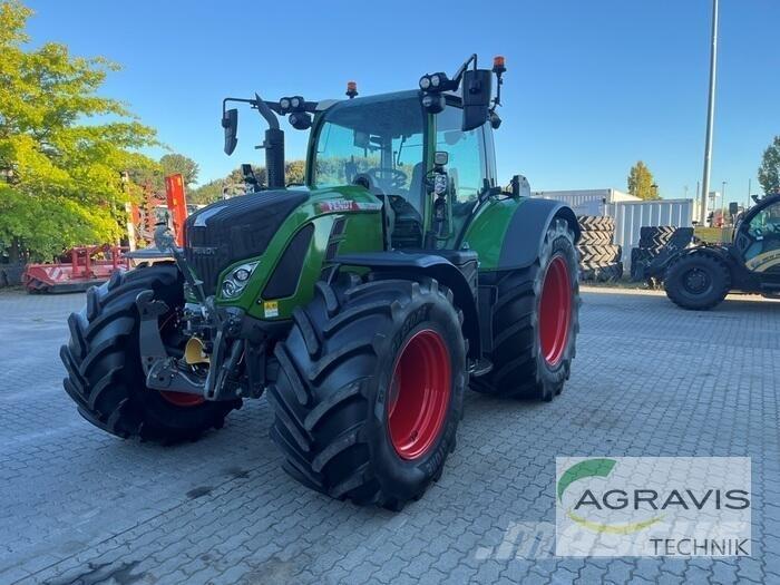 Fendt 724 VARIO GEN-6 Traktori
