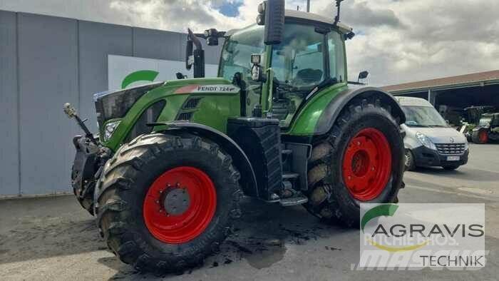 Fendt 724 VARIO S4 Traktori