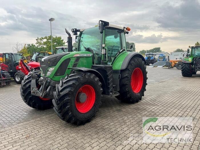 Fendt 724 VARIO SCR Traktori