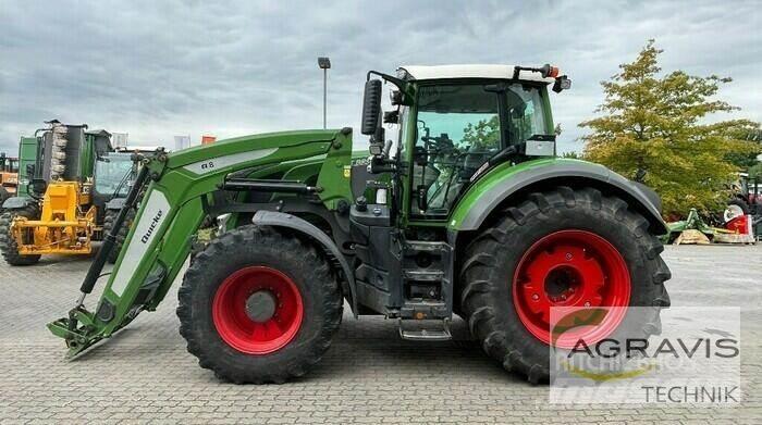 Fendt 824 VARIO S4 Traktori