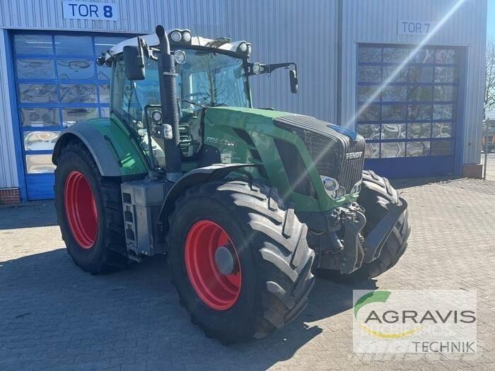Fendt 824 VARIO SCR Traktori