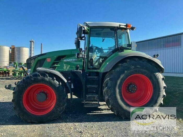 Fendt 824 VARIO SCR Traktori