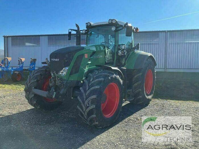Fendt 824 VARIO SCR Traktori