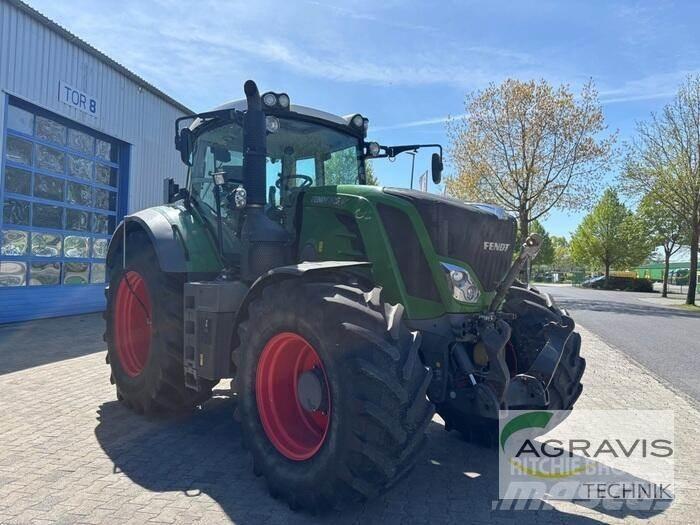 Fendt 826 VARIO S4 Traktori